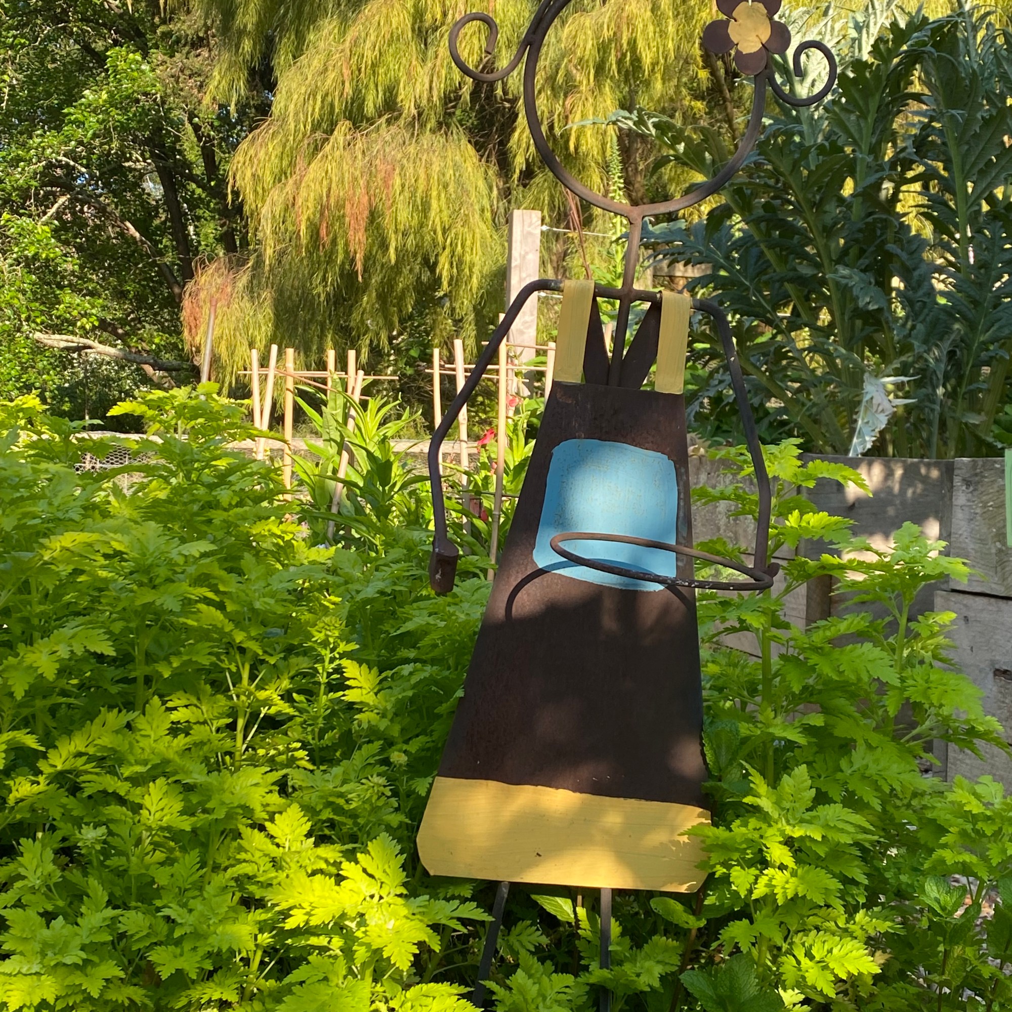 Lady Gardener - Garden Statue